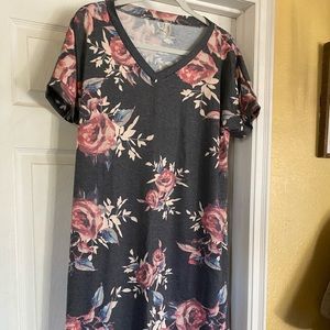 Short sleeve maxi dress. Never worn.